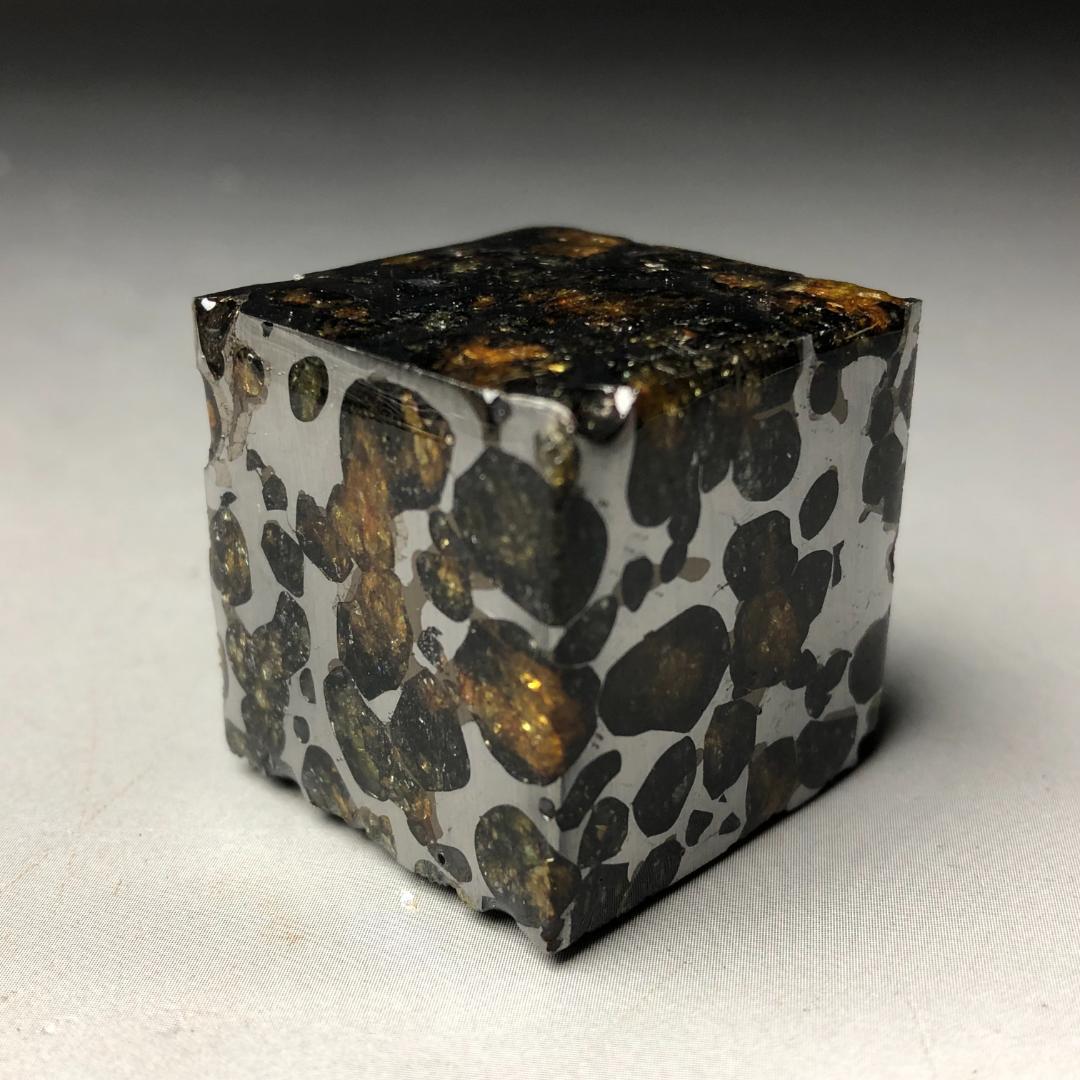 も*た様 パラサイト隕石 隕石　石鉄隕石　セリコ隕石 美品　重さ約103ｇ　台付