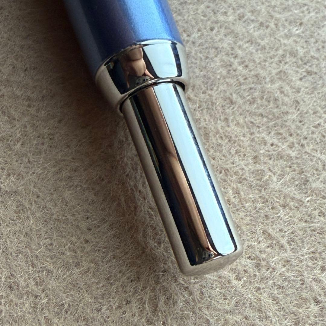 パイロットキャップレス・デシモ・ライトブルー・F細字