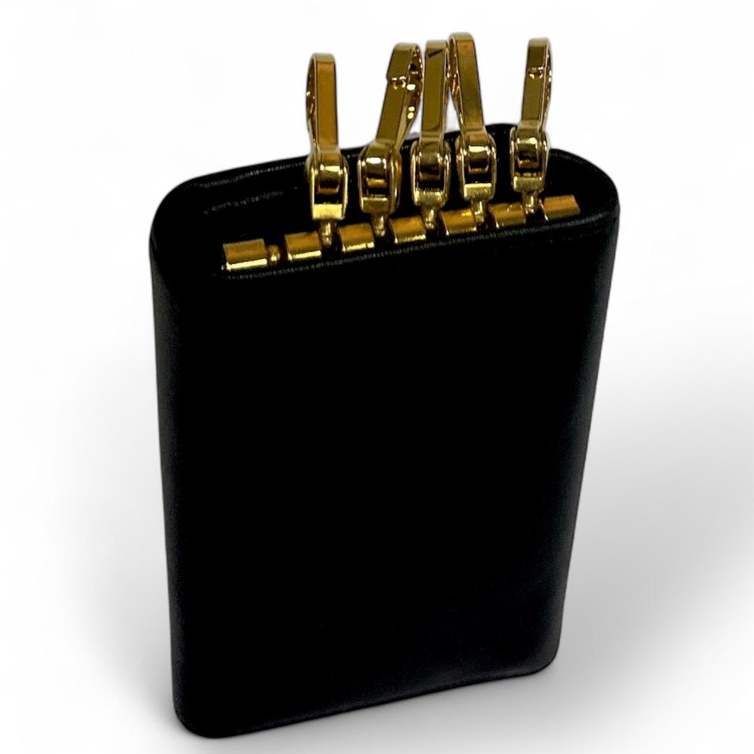 美品 ヴェルサーチ メデューサ 金具 ブラック キーケース　黒　鍵ケース