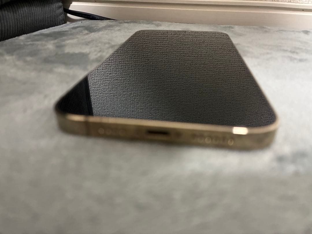 iPhone12promax ゴールド