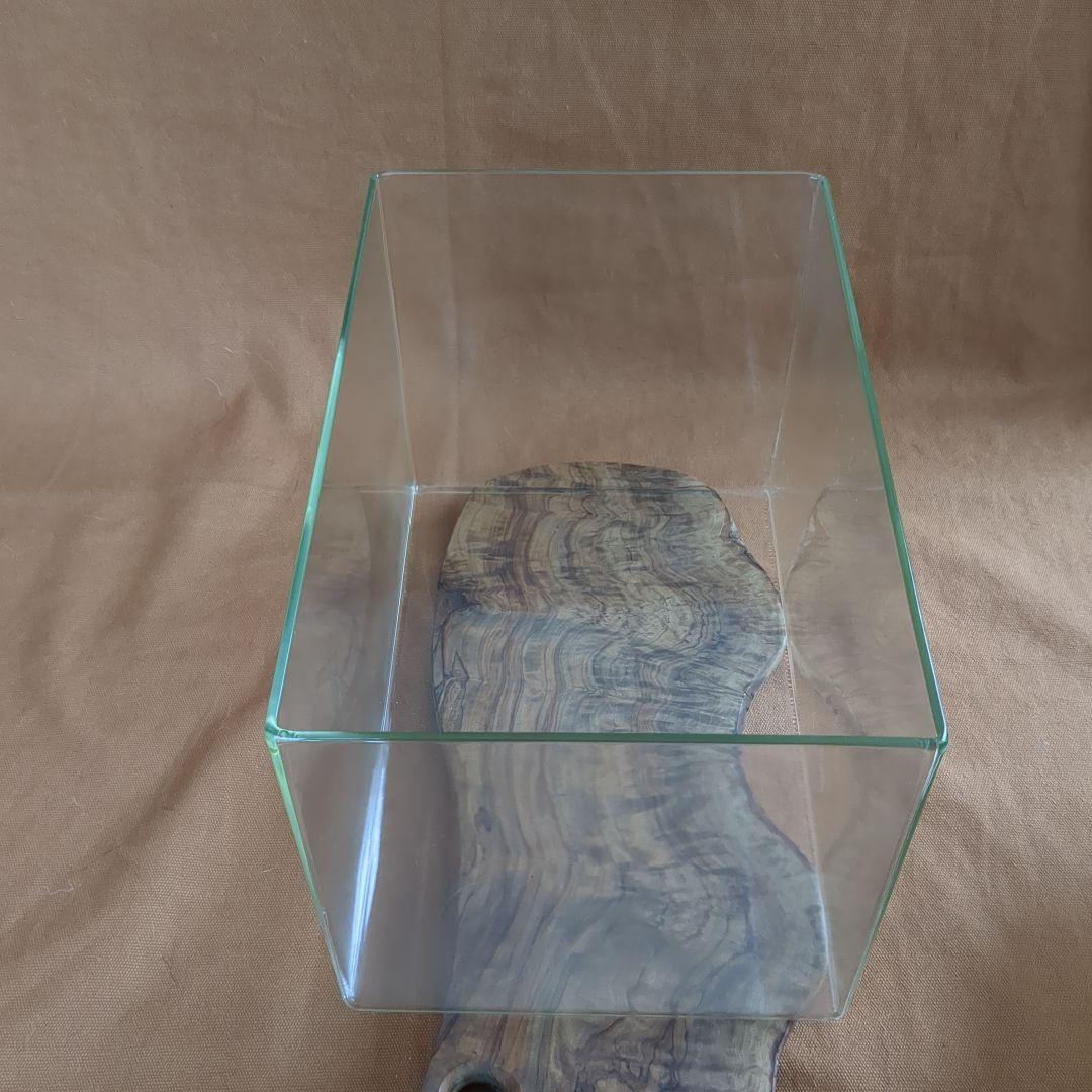 【高品質・透明度の高い　オーダーメイドのスペリア水槽　No.1 】