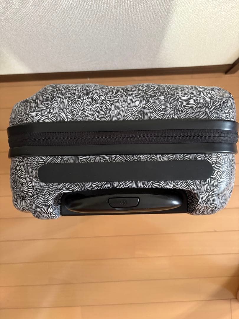 CRASH BAGGAGE クラッシュバゲージ　スーツケース Sサイズ