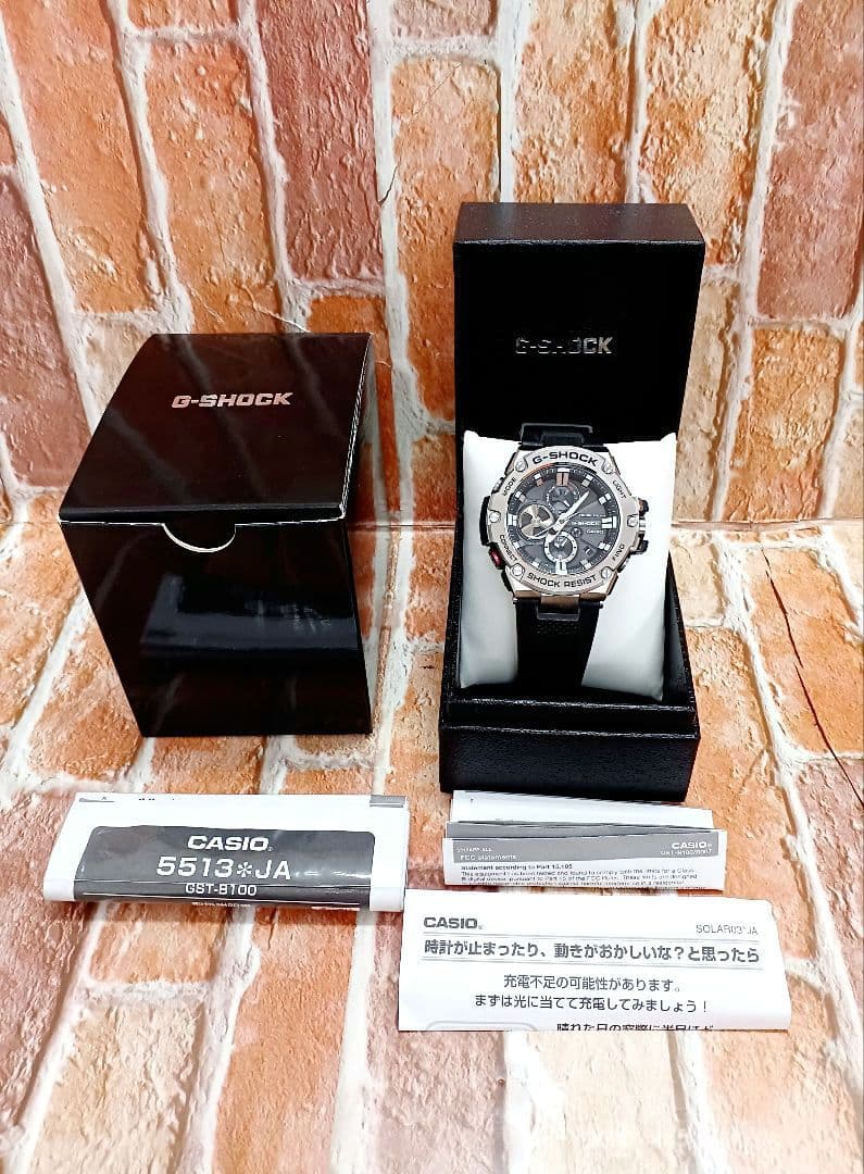 CASIO カシオ　G-SHOCK　GST-B100
