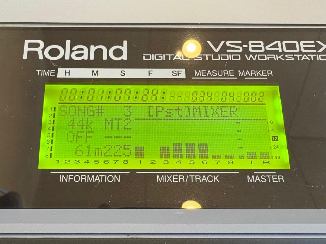 Roland VS-840EX マルチトラックレコーダー