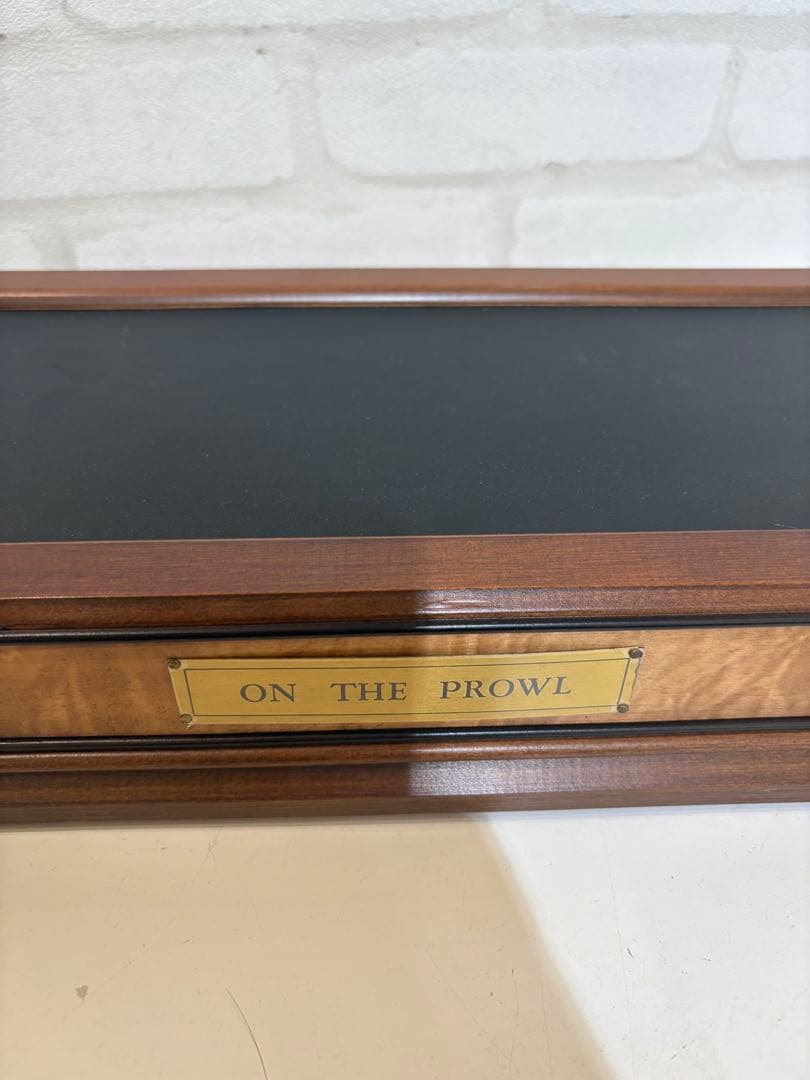 ベンガルトラ　トラの彫刻 フランクリン　ミント　台付