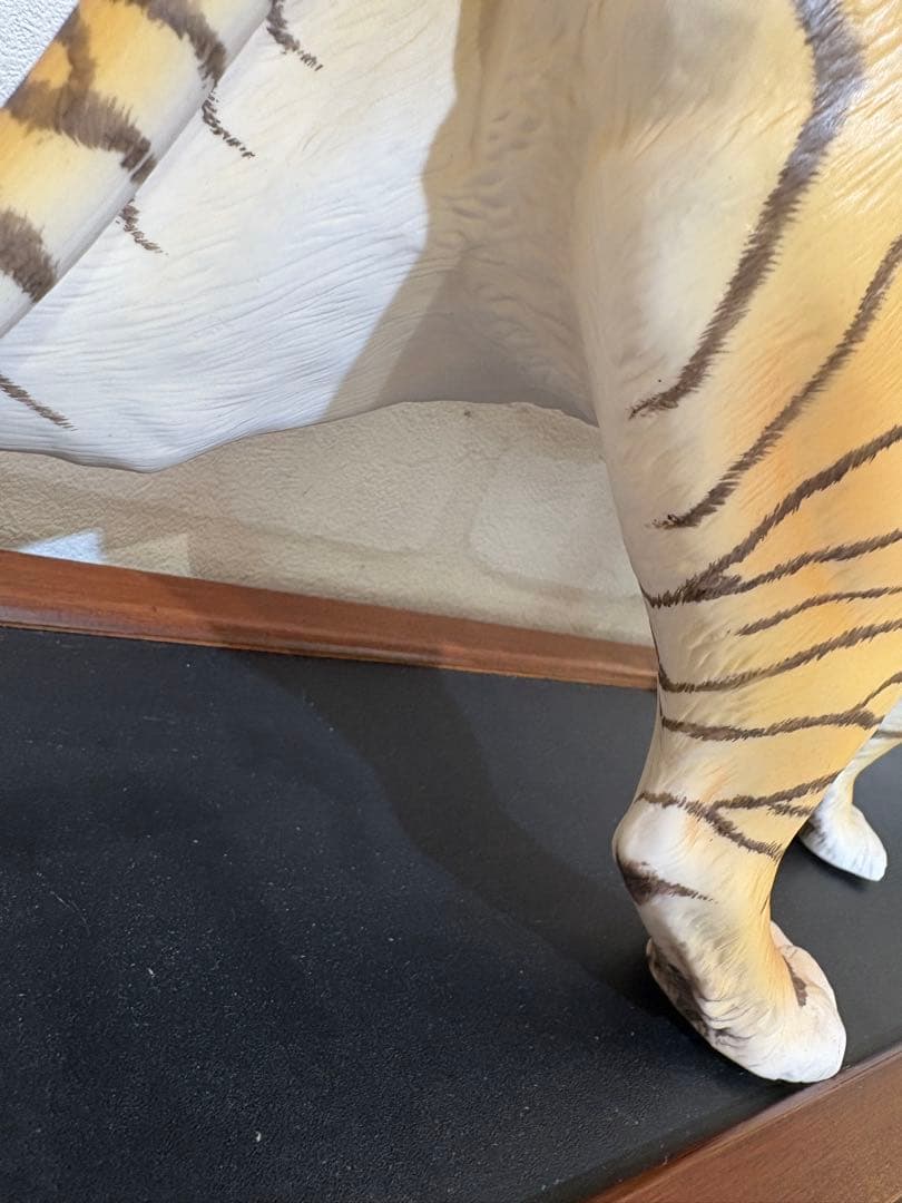 ベンガルトラ　トラの彫刻 フランクリン　ミント　台付