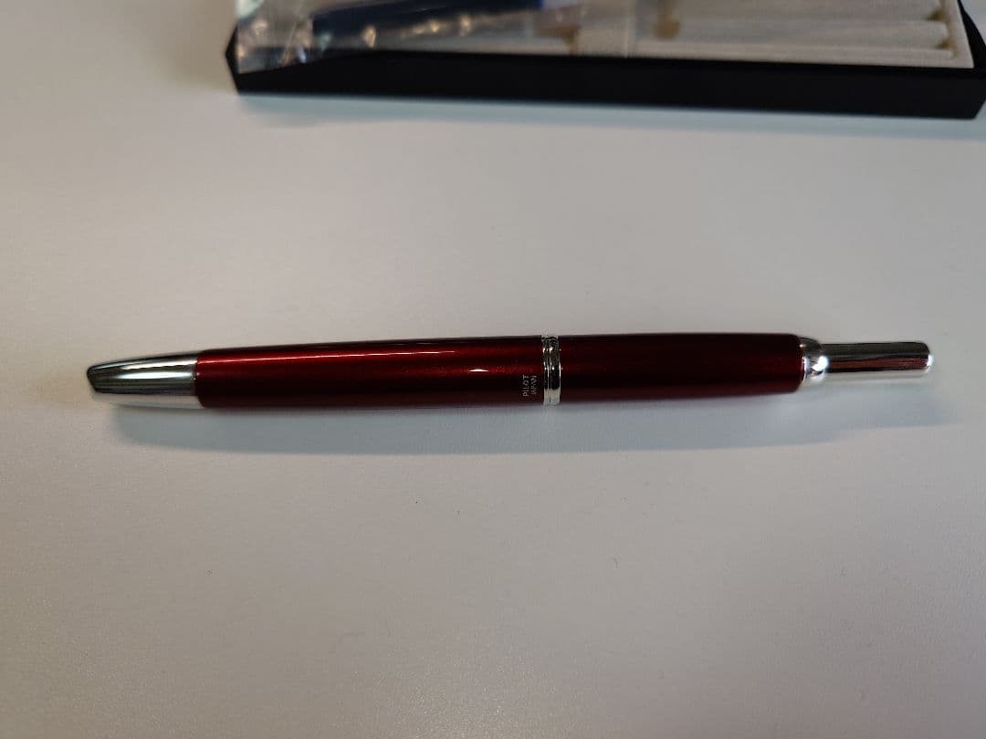 パイロット キャップレスデシモ EF レッド