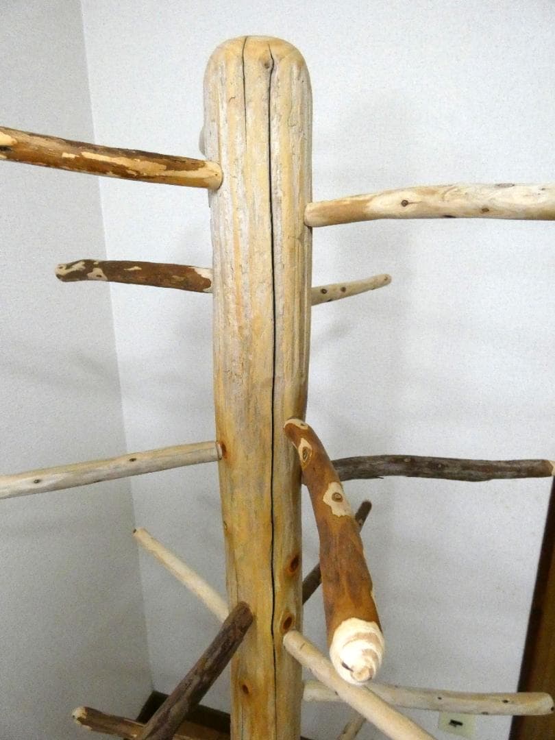 【中型鳥さん用】高さ139cm♬見晴らしのいい螺旋状式止まり木