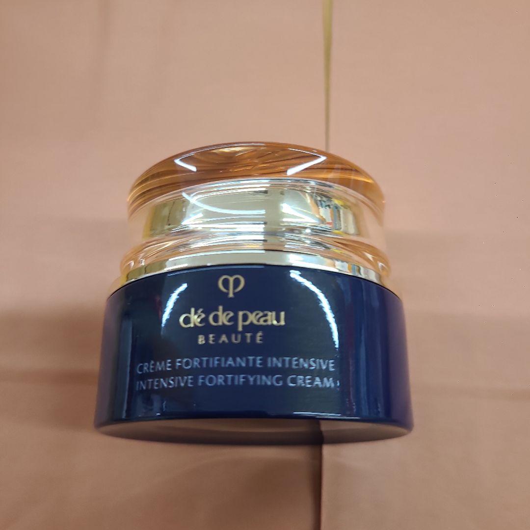 クレ・ド・ポー　ボーテ　クレーム　アンタンシヴｎ　クリーム　乳液　夜用