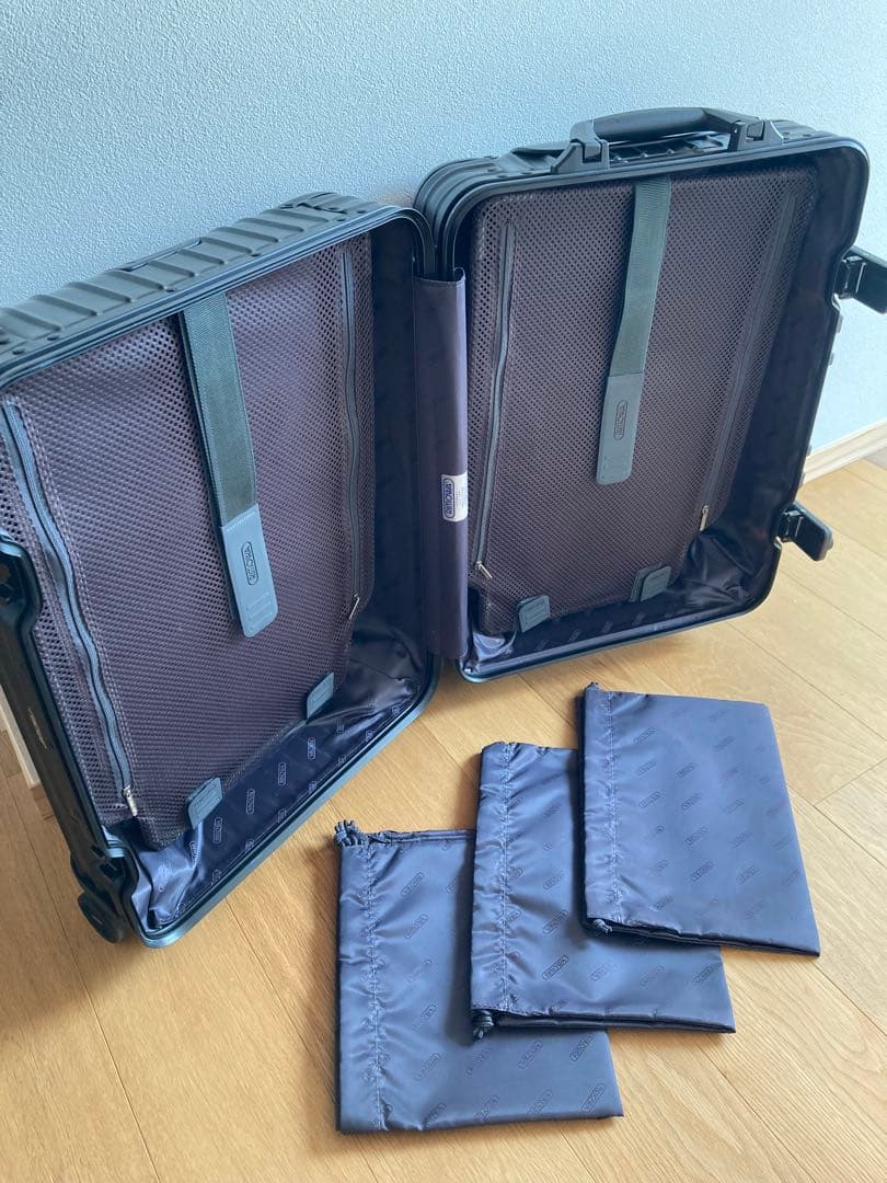 【わたる】リモワ トパーズ ステルス キャビン マルチホイール 34L