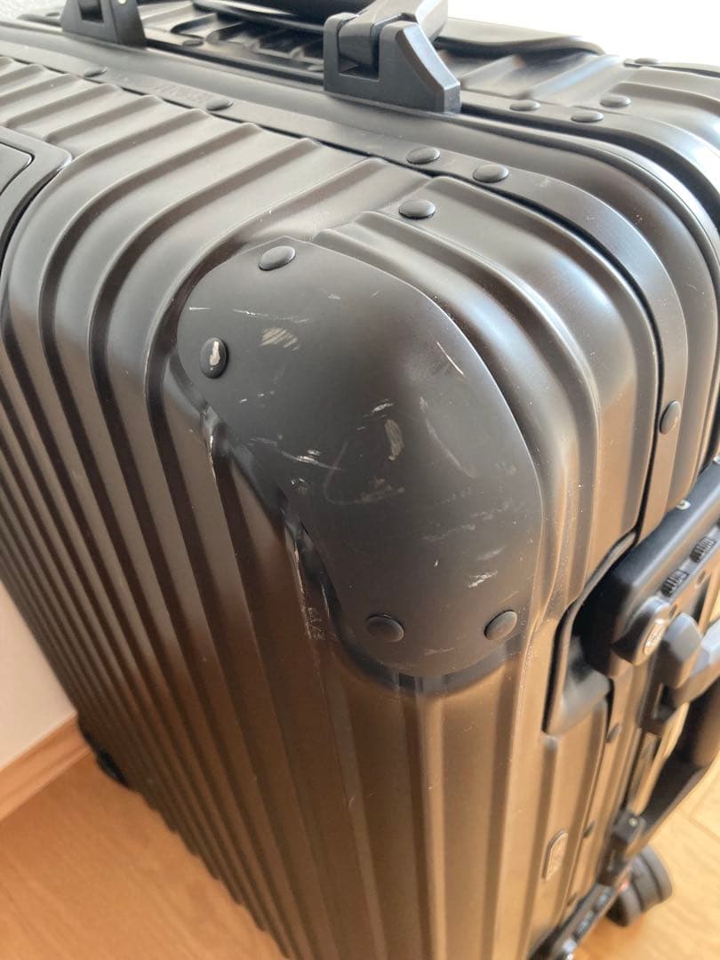 【わたる】リモワ トパーズ ステルス キャビン マルチホイール 34L