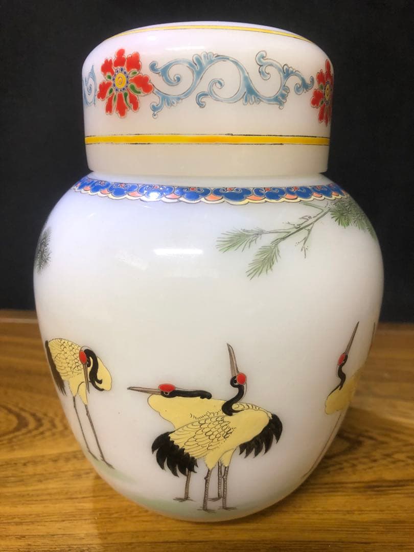 中国有名ブランド　古月軒の、 乾隆ガラス蓋物