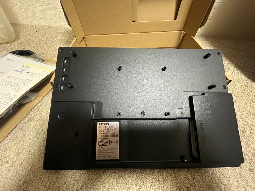 EPSON LT12W82L タッチスクリーンモニター ①