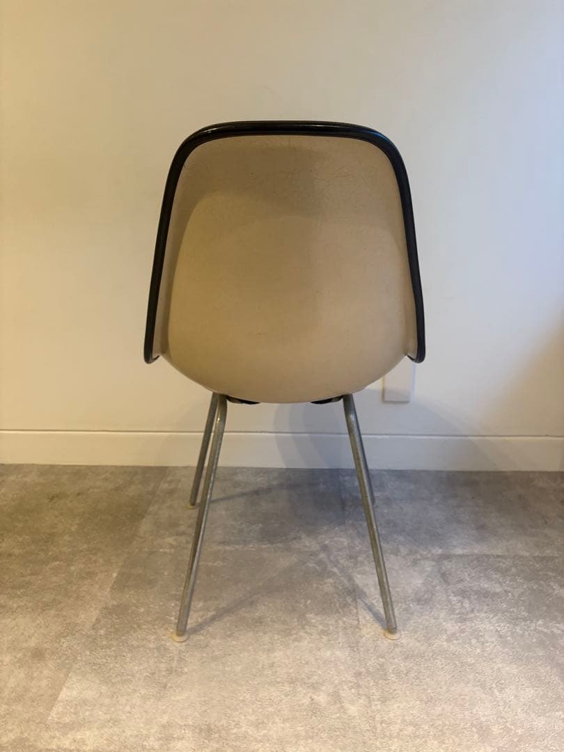 【Herman Miller / チェア　エンボスロゴ　スタンプ / グリーン