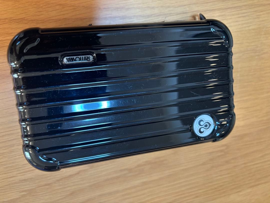 変更！RIMOWA キャリーケース 黒 ポーチ　新品未使用　ファーストクラス