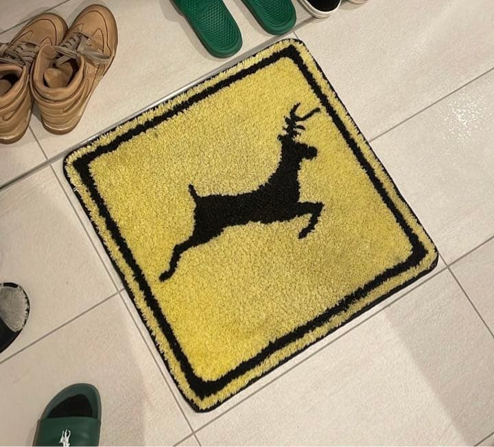 ¥B Sign Rug Yellow ¥ellow Bucks イエローバックス