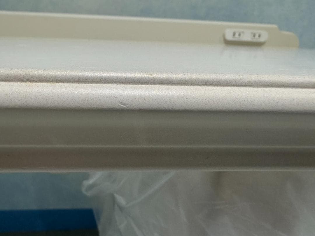 デスク カンティーニュ