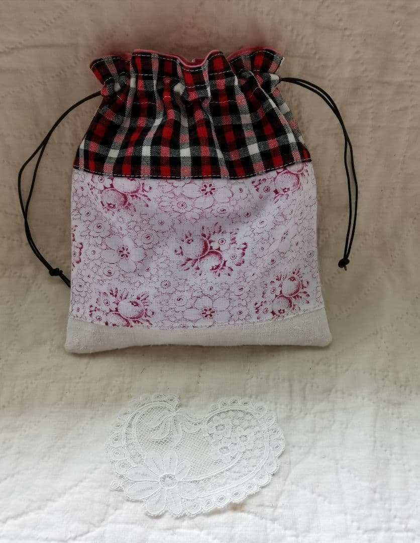ハンドメイド✃アンティークドイツ果実薔薇柄 ホームスパンリネン格子巾着 レース付