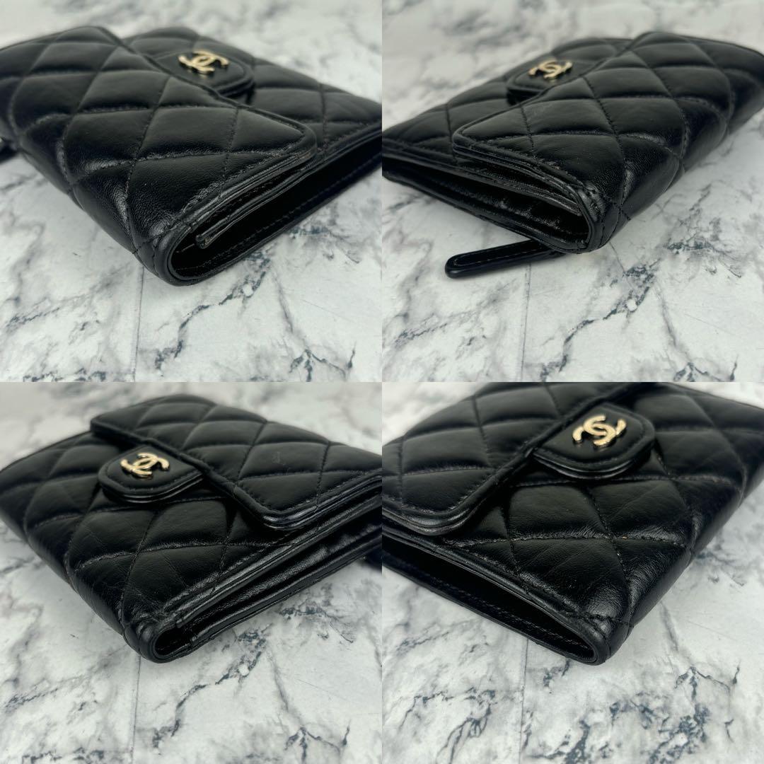 96 CHANEL マトラッセ　ラムスキン　三つ折り財布