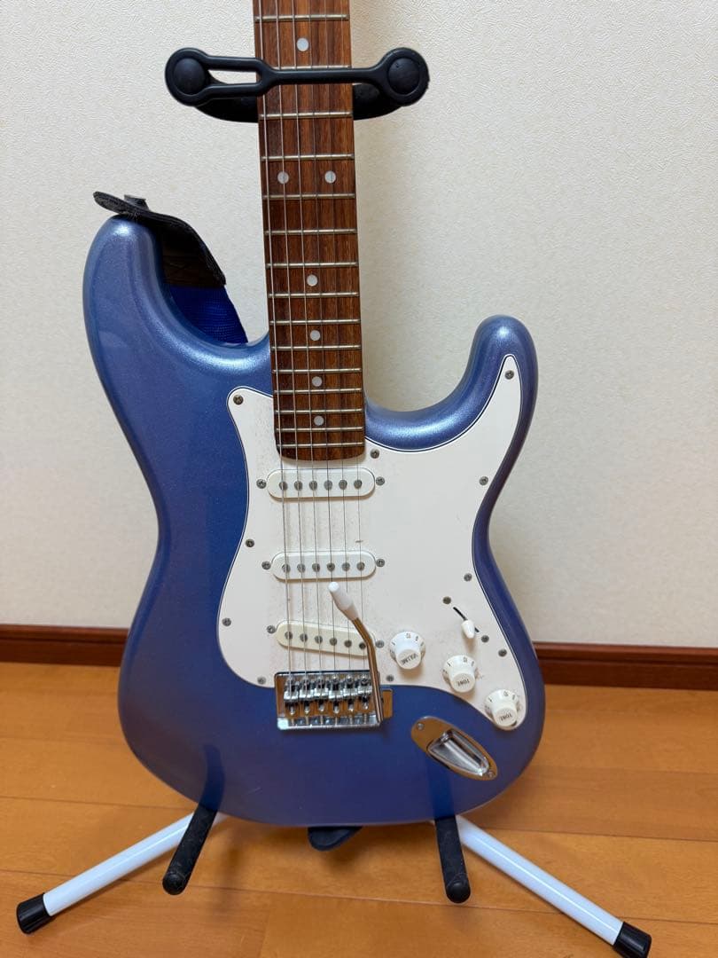Play Tech プレイテック　エレキギター　ストラップ付きブルー