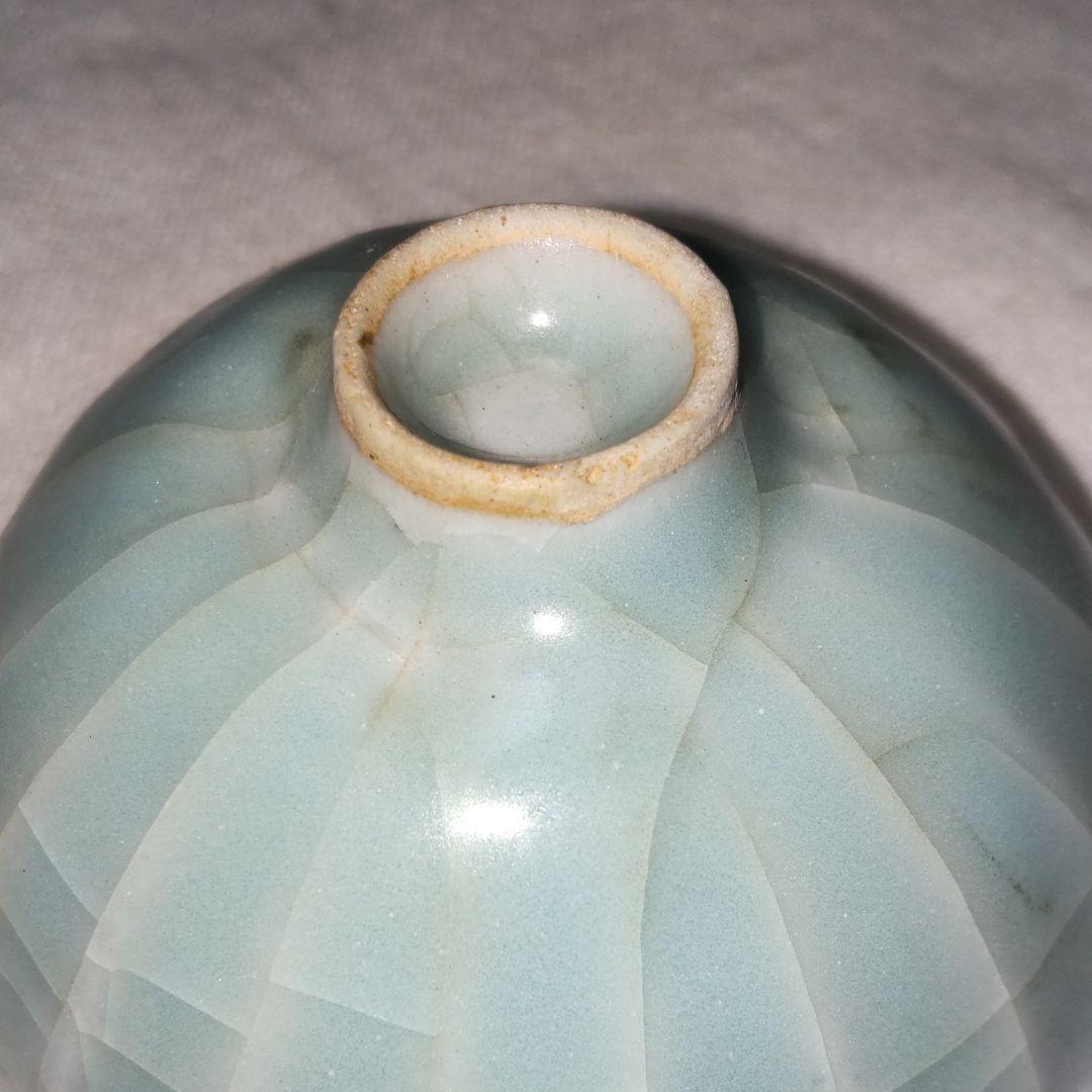 南宋から元、13世紀龍泉窯、青瓷輪花盃五口、桐箱、