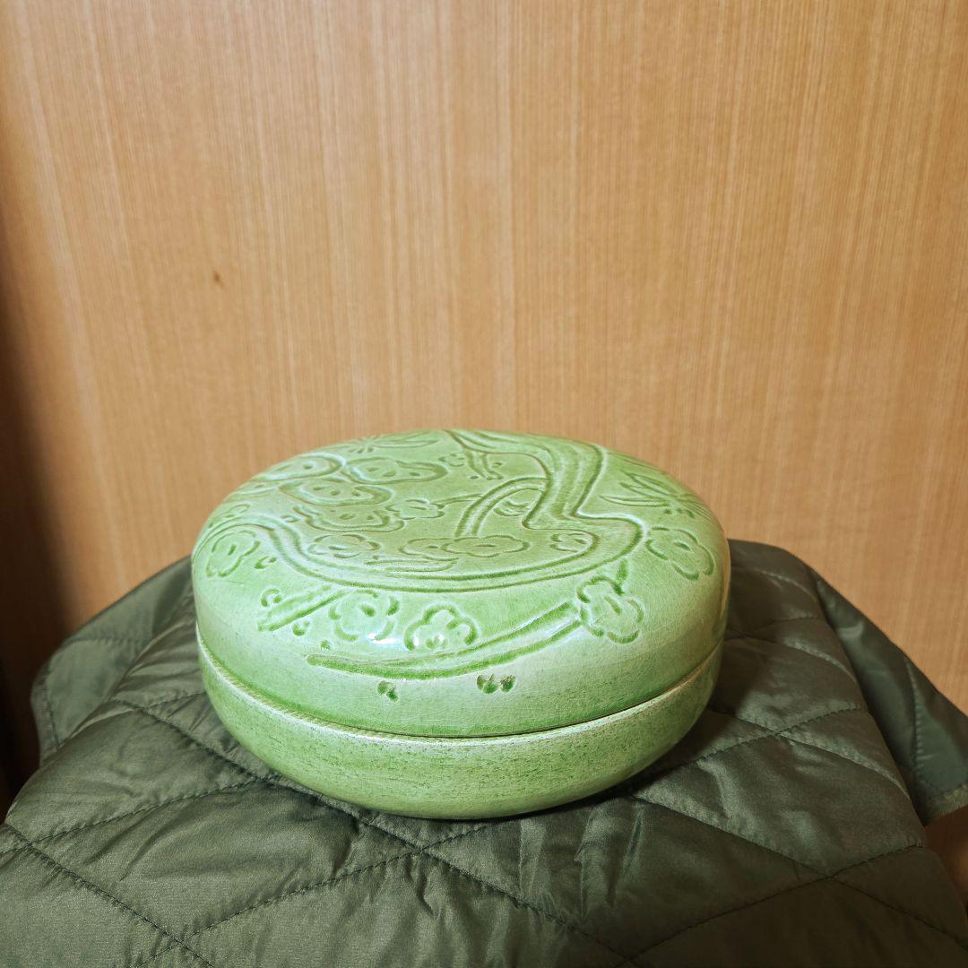 吉向窯製　陶器の菓子入れ　木製箱付き