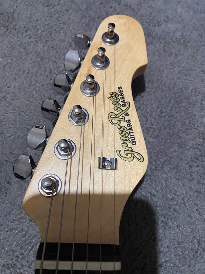 ブラックエレキギター 木製ボディ ハムバッカー