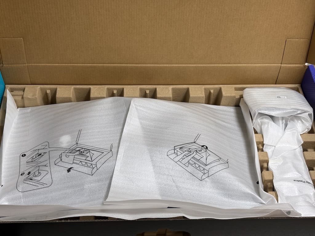 ディスプレイ・モニター本体 DELLAW2725Q Alienware 27 4K 240HzQD-OLED