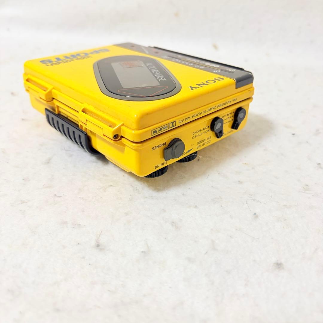 廃盤 SONY カセットウォークマン レジャーツアー WM-F75 ジャンク