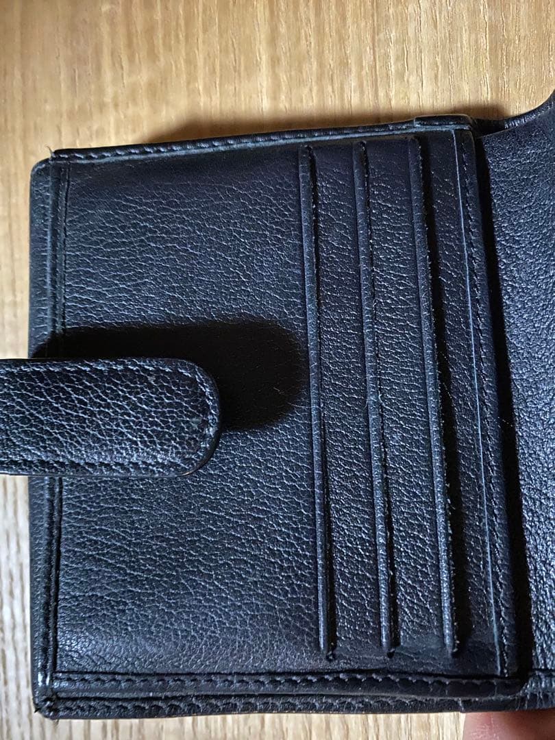 CHANEL レザー製黒二つ折り財布
