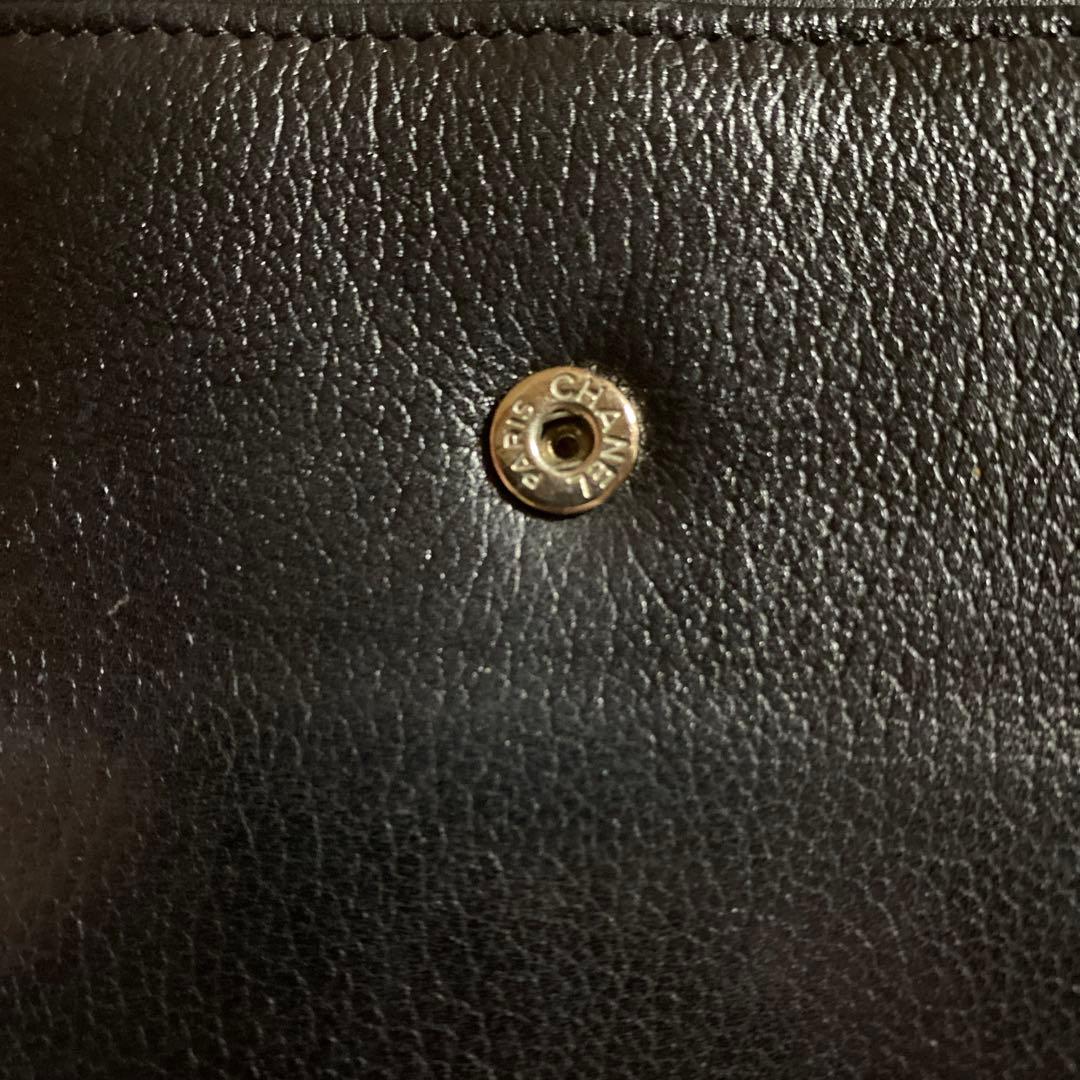 CHANEL レザー製黒二つ折り財布