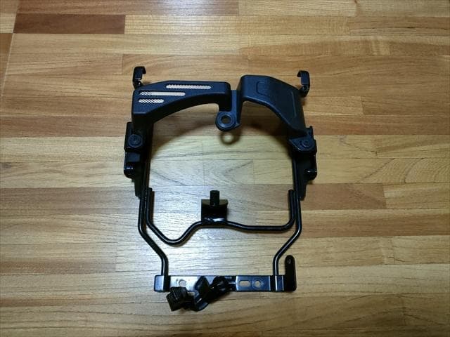 ヤマハ YAMAHA XSR900 純正ヘッドライト