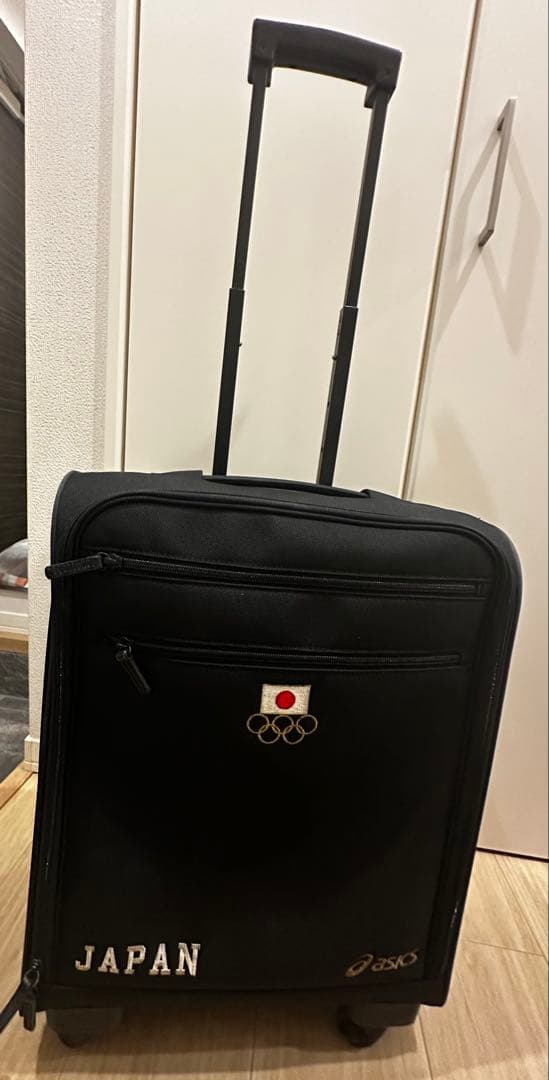【希少価値】asics オリンピック選手　キャリーケース