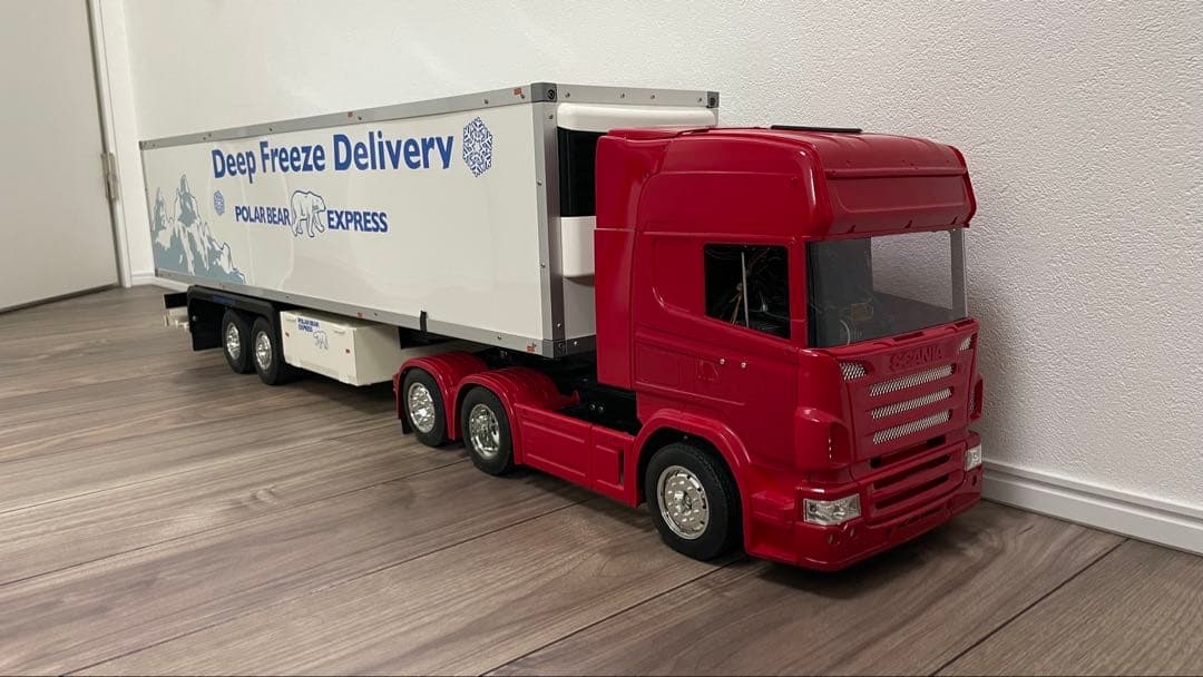 タミヤ スカニア R620 6X4 フルオペセット&3軸リーファーセミトレーラー