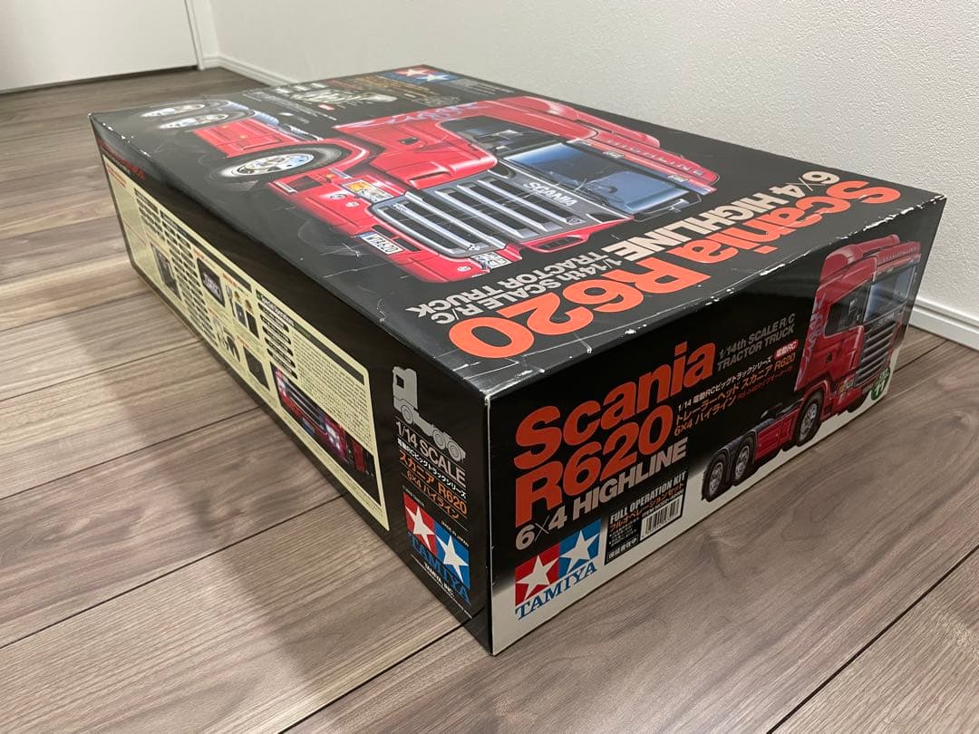 タミヤ スカニア R620 6X4 フルオペセット&3軸リーファーセミトレーラー