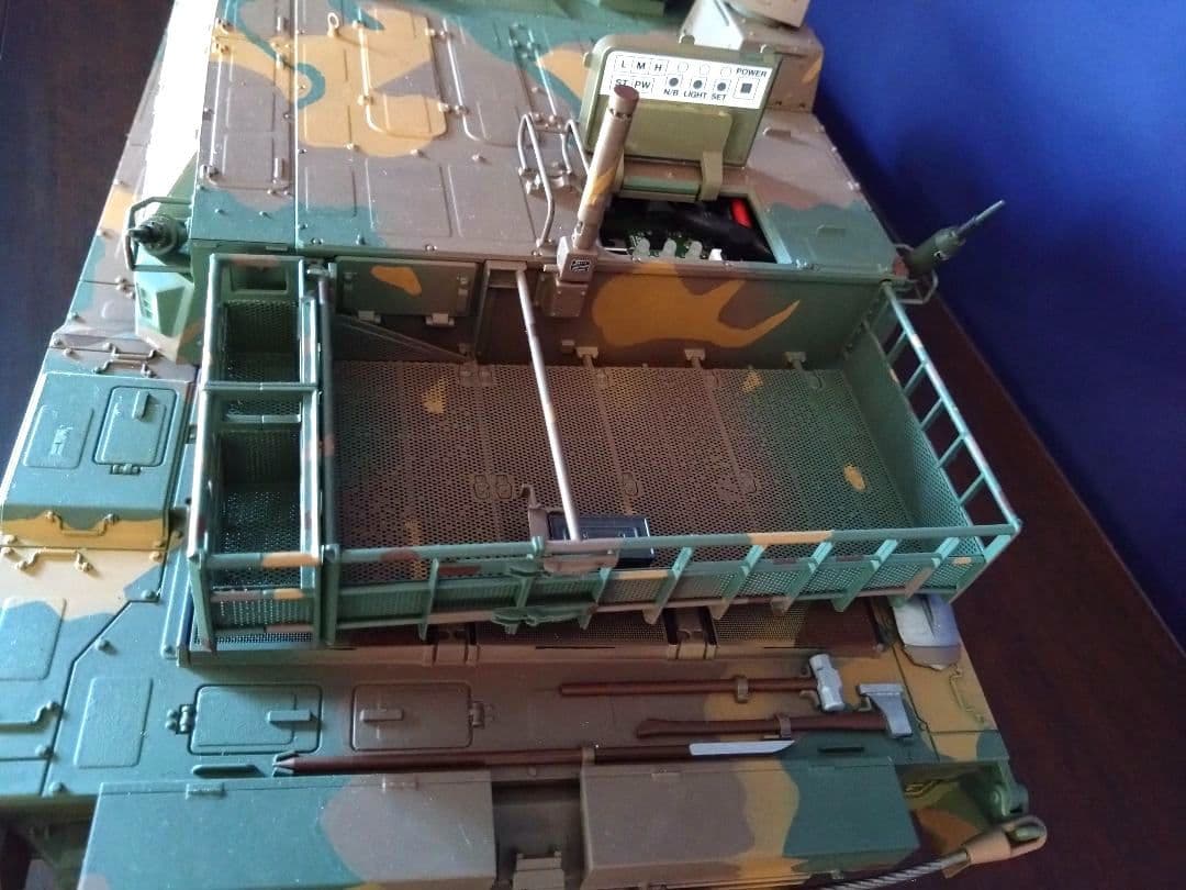 1/16RC 陸上自衛隊 10式戦車 フルオペレーション(プロポ付)