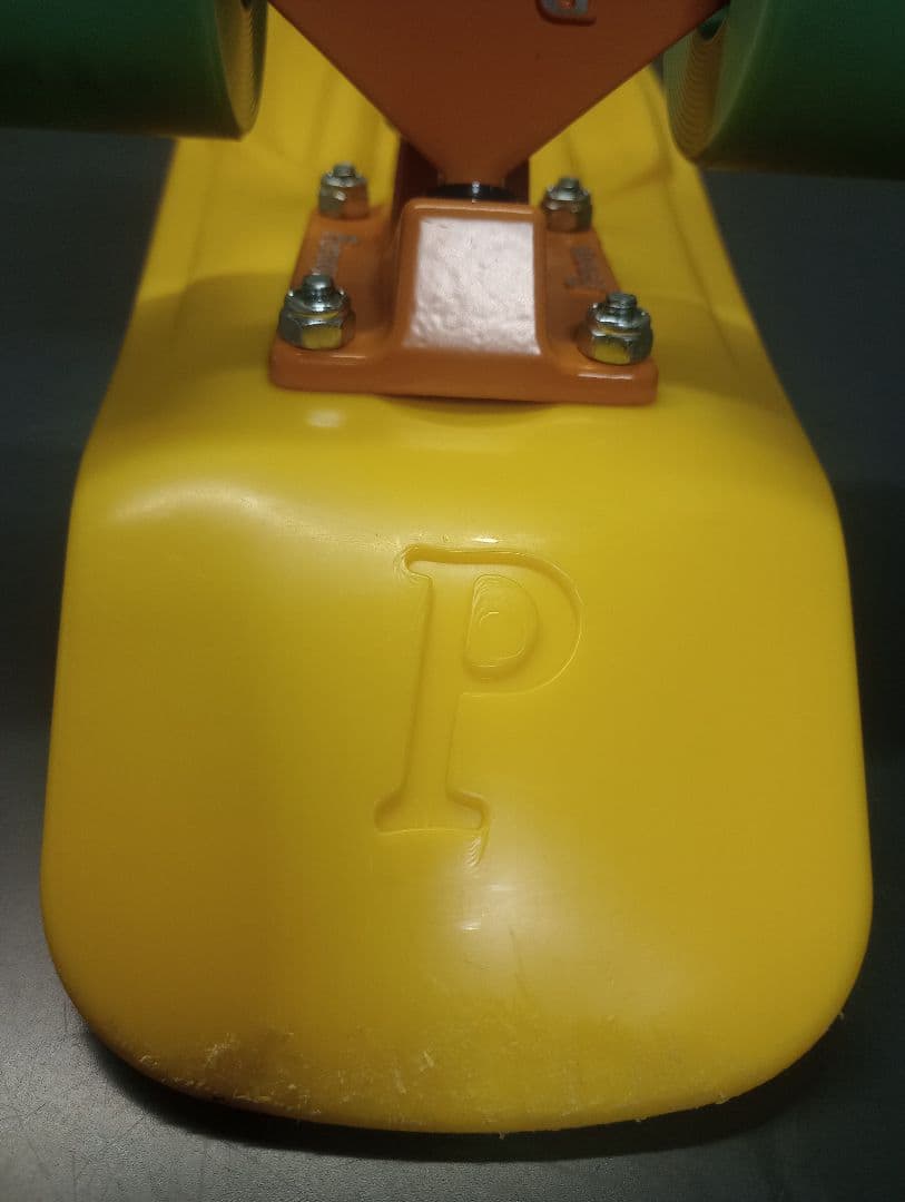 PENNY　イエロー　スケートボード　２２インチ　中古