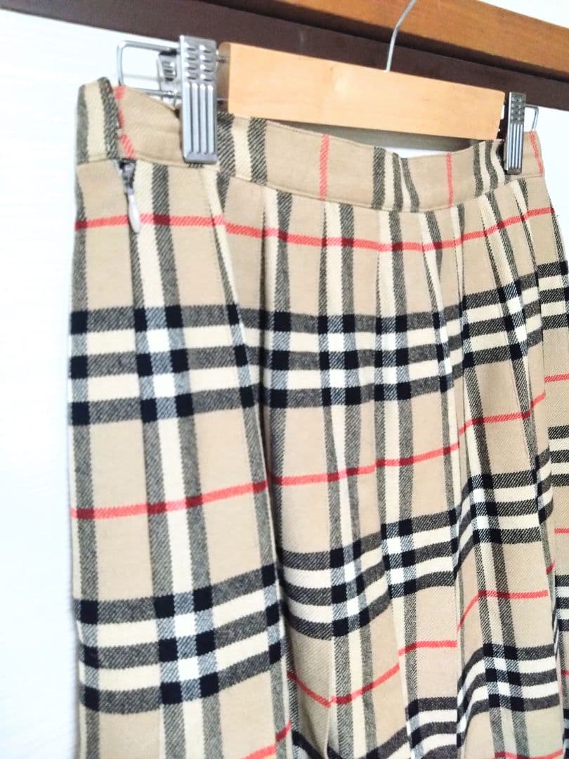 ま*み様 【極美品】バーバリー ノバチェック プリーツスカート ウール 希少 定