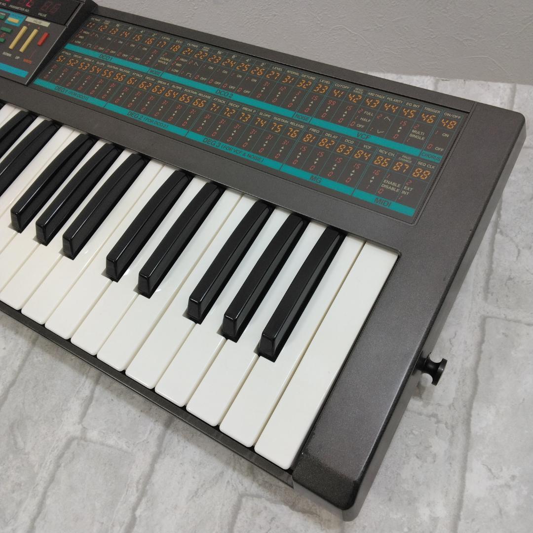 ジャンク KORG POLY-800 シンセサイザー 中古現状品