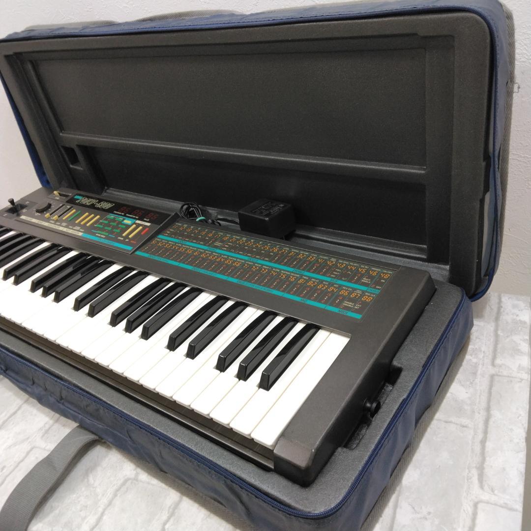 ジャンク KORG POLY-800 シンセサイザー 中古現状品
