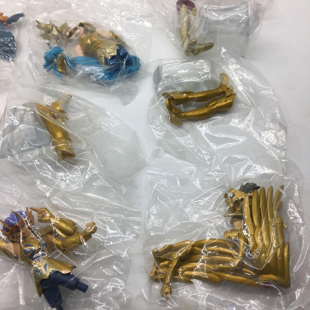 聖闘士星矢　集いし、黄金聖闘士編　ガチャガチャ　フィギュア