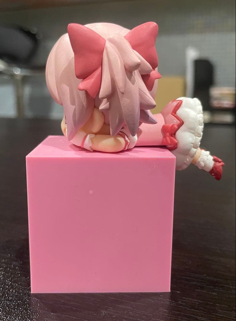 レア！鹿目まどか ちょこんとマスコット フィギュア 寝そべり