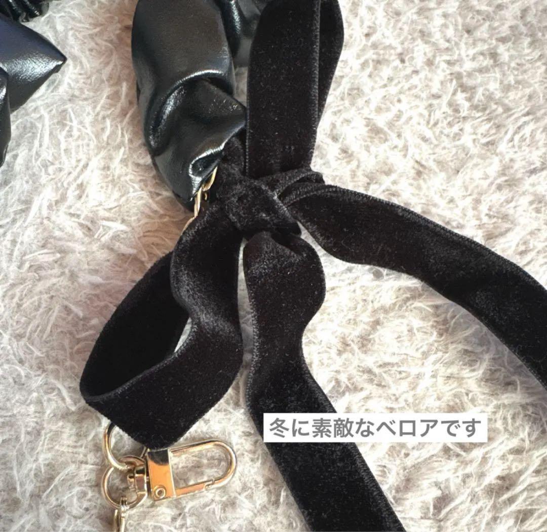 美品！完売品　ユイクト　スマホストラップ　パール付きuiqut