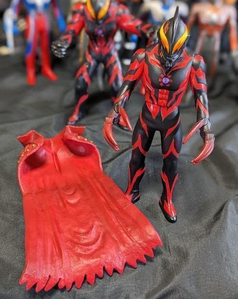 ウルトラマンゼロ＆カイザーベリアル＆ＥＸゴモラ（バンダイ）ソフビ12体セット