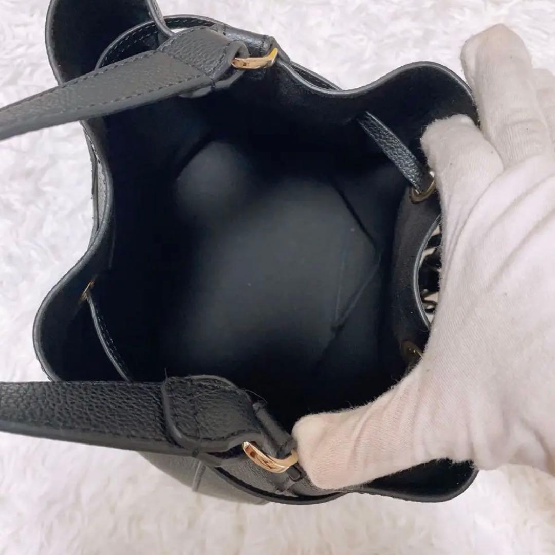 FURLA ブラック バケットバッグ　バケツ型ショルダーバッグ