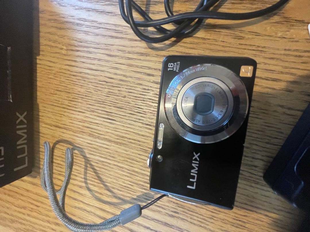 Panasonic FHS LUMIXデジタルカメラ　ブラック