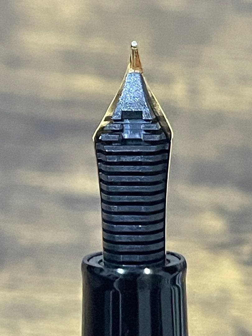 未使用　旧型ニブ　プロフィット21 セーラー　万年筆　21k 字幅M