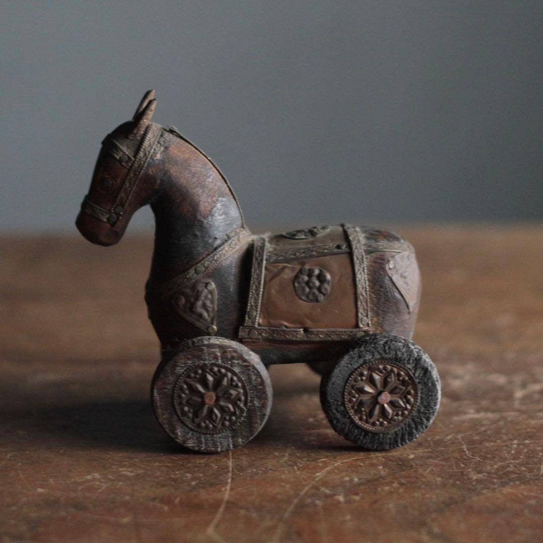 古い 馬車（うまぐるま） 木彫 オブジェ 古道具 アンティーク No.2