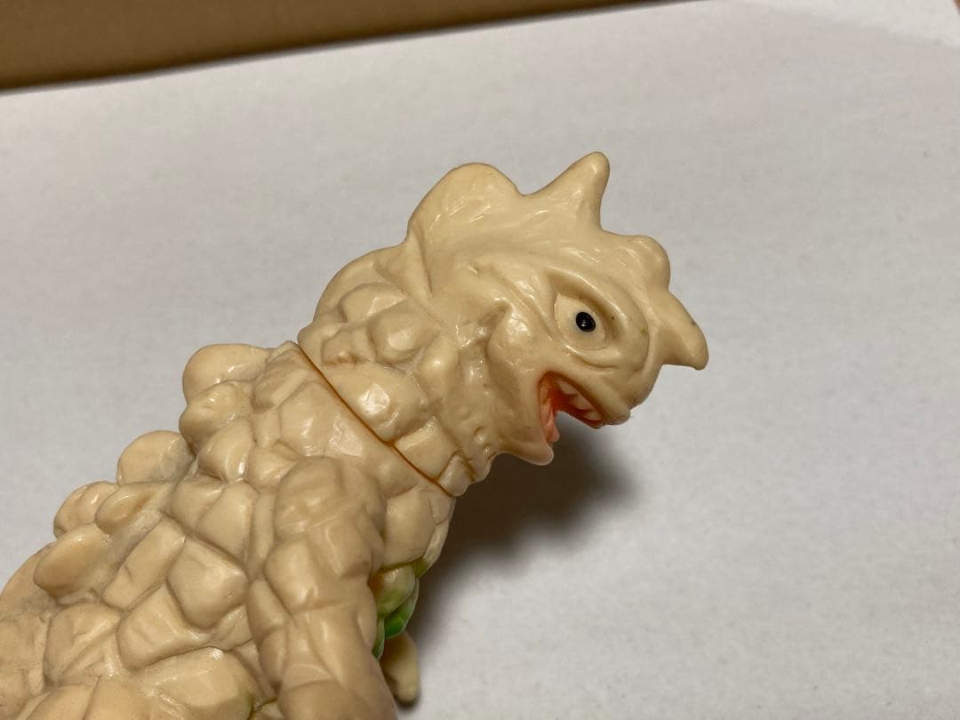 ゴルパゴス ブルマァク ミニサイズ 約10センチ ウルトラマン