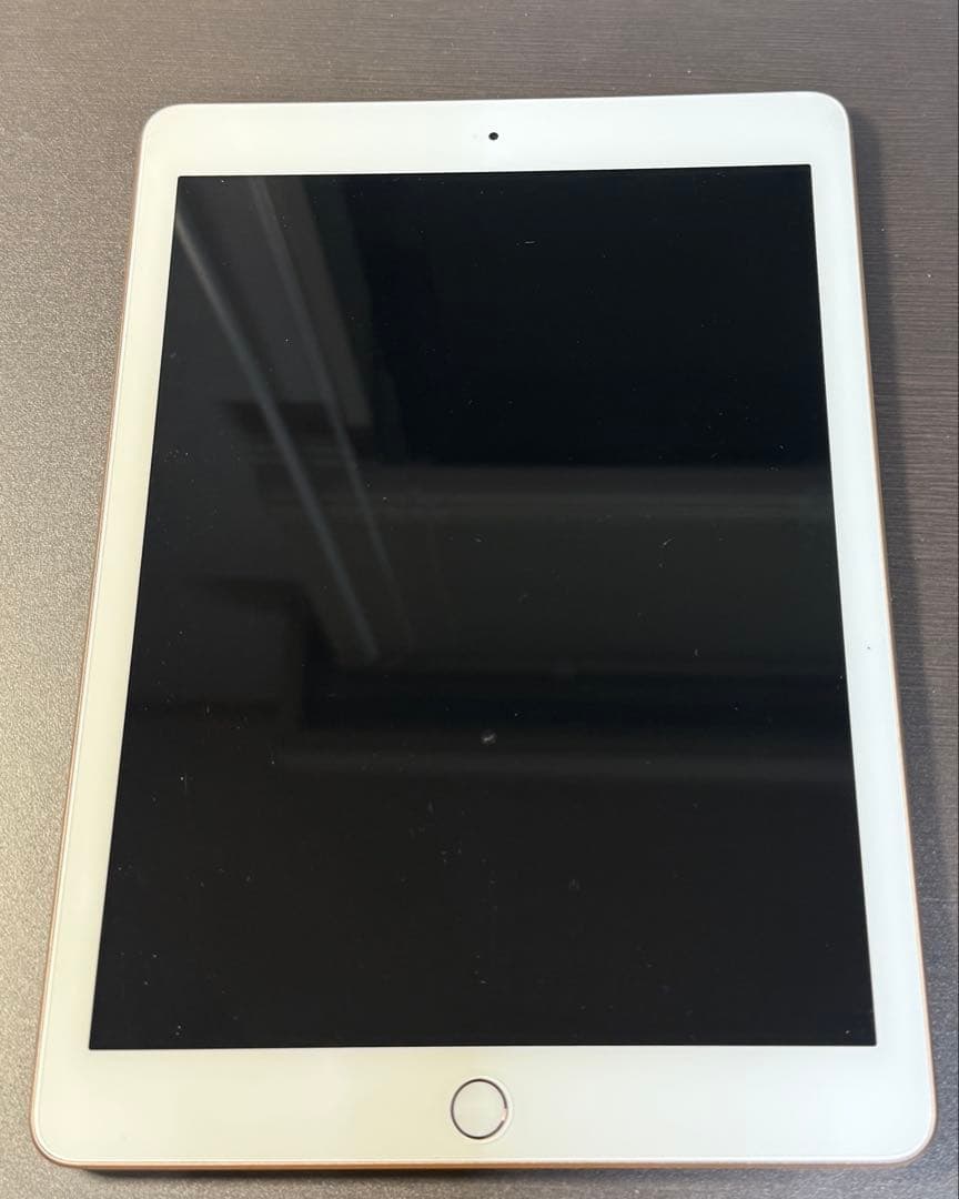 iPad 第6世代　32GB 10.2インチ 本体